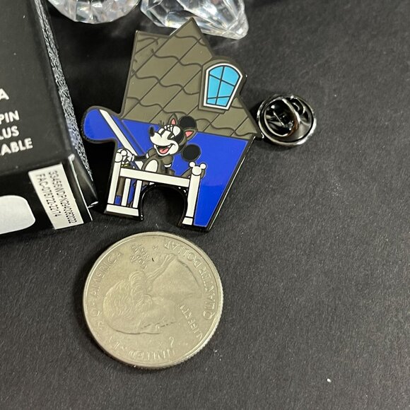 Loungefly Minnie Mouse Disney Lapel Pin Haunted House Puzzle Blind Box Brooch - Picture 4 of 12